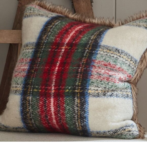 Pottery Barn Stewart Plaid with Faux Fur Back Pillow Cover  24 in. x 24 in. Pill - Picture 4 of 5